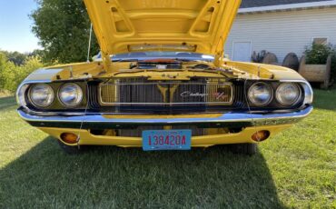 Dodge-Challenger-1970-High-Impact-Yellow-Saddle-Tan-9