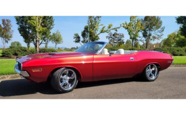 Dodge-Challenger-1970-Viper-Stryker-Red-White-Leather-9