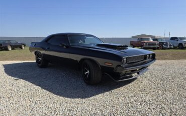 Dodge-Challenger-1971-Black-Black