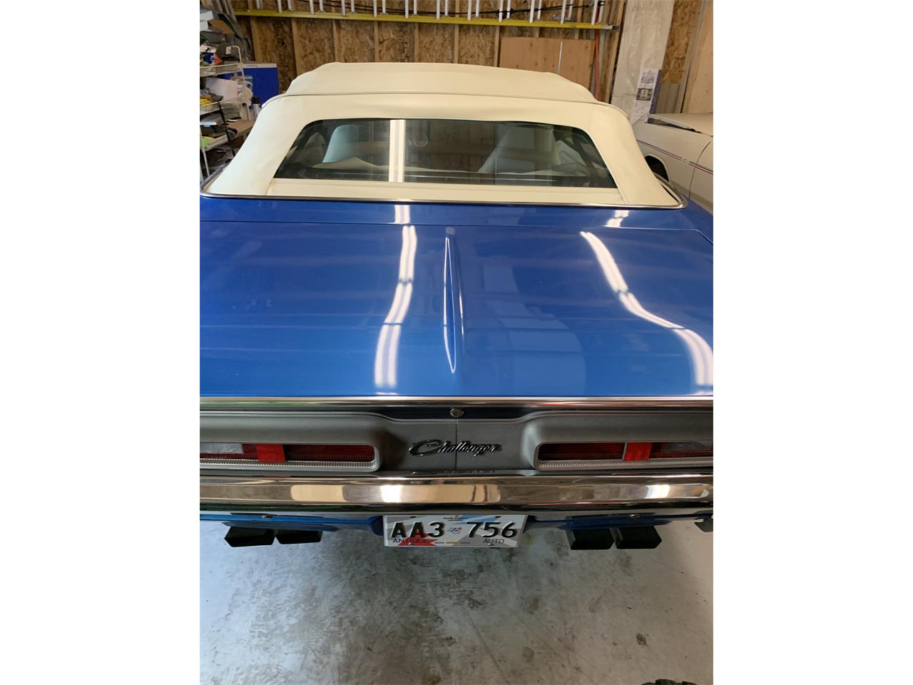 Dodge-Challenger-1971-Blue-White-8