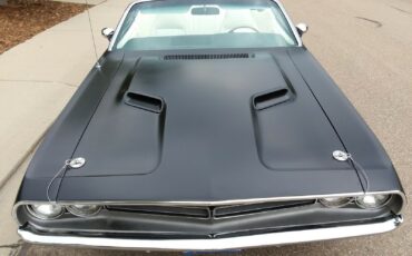 Dodge-Challenger-1971-Coupe-5