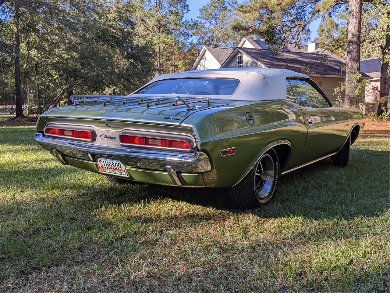 Dodge-Challenger-1971-Metallic-Green-Brown-18