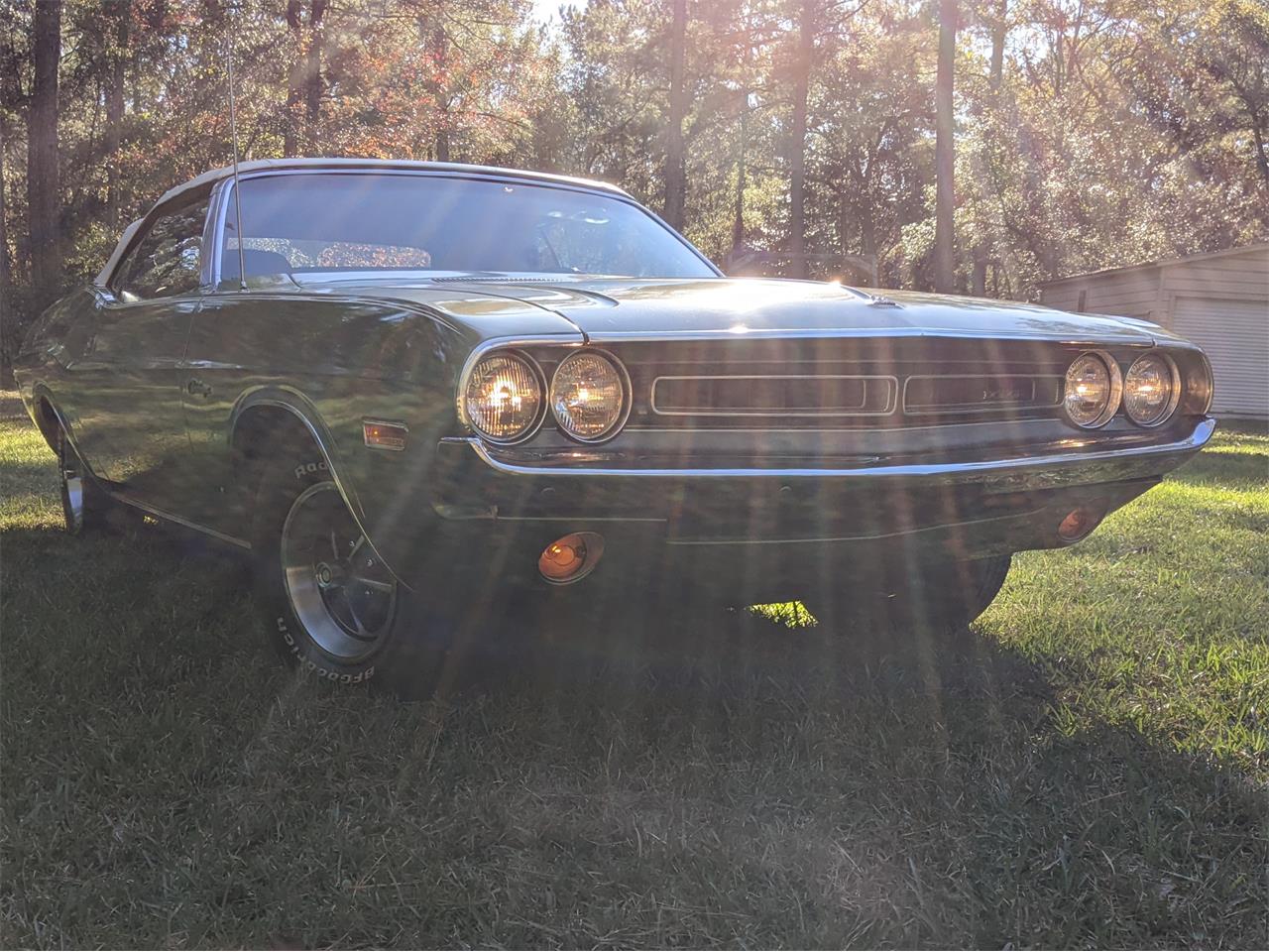 Dodge-Challenger-1971-Metallic-Green-Brown-20