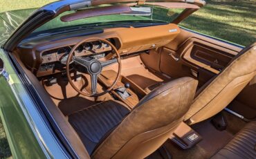 Dodge-Challenger-1971-Metallic-Green-Brown-46
