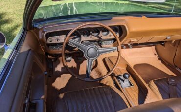 Dodge-Challenger-1971-Metallic-Green-Brown-47