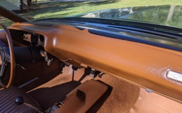 Dodge-Challenger-1971-Metallic-Green-Brown-58