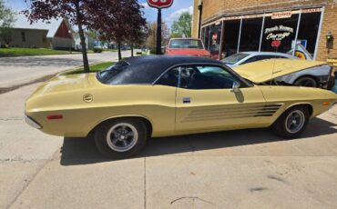 Dodge-Challenger-1972-Coupe-1