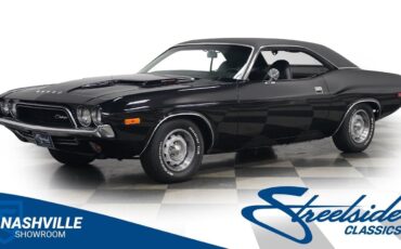 Dodge-Challenger-1972-Coupe