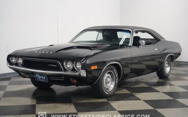 Dodge-Challenger-1972-Coupe-6