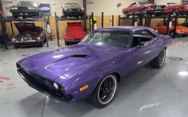 Dodge-Challenger-1973-Plum-Crazy-Black-1