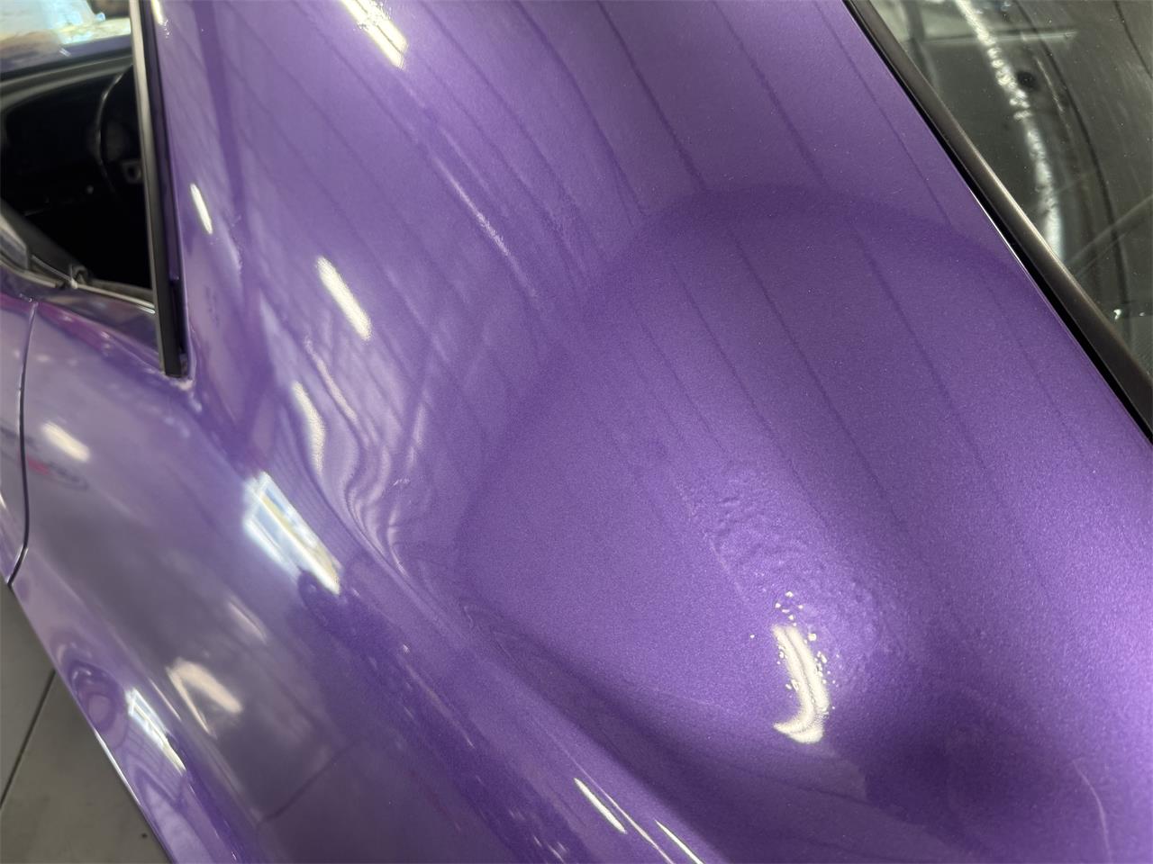 Dodge-Challenger-1973-Plum-Crazy-Black-23