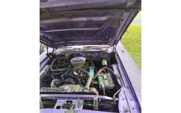 Dodge-Challenger-1973-Purple-Black-5