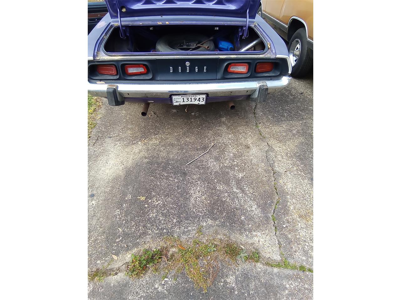 Dodge-Challenger-1973-Purple-Black-9