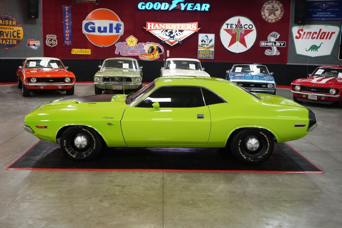 Dodge-Challenger-RT-Style-1970-Coupe-10