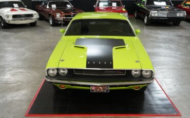 Dodge-Challenger-RT-Style-1970-Coupe-17