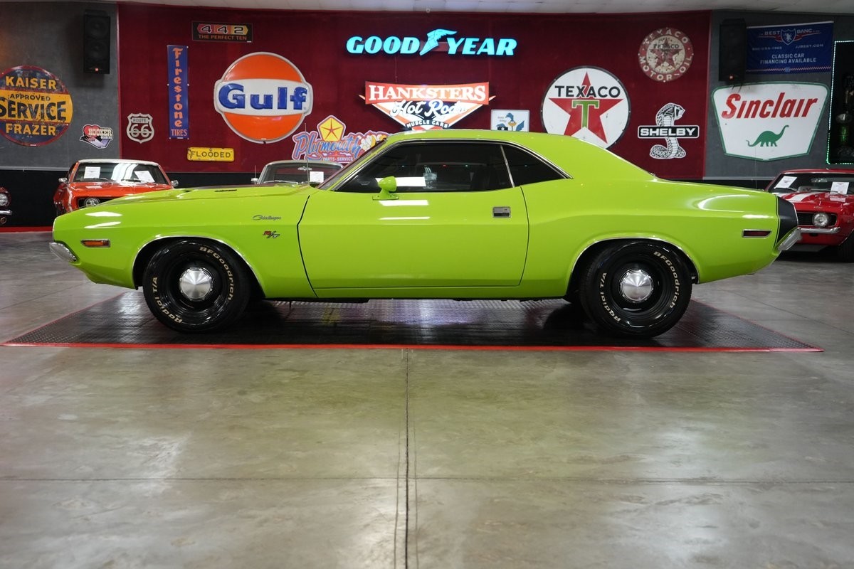 Dodge-Challenger-RT-Style-1970-Coupe-19