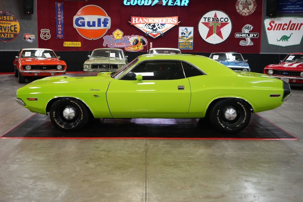 Dodge-Challenger-RT-Style-1970-Coupe-2