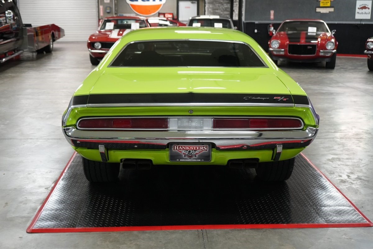 Dodge-Challenger-RT-Style-1970-Coupe-4
