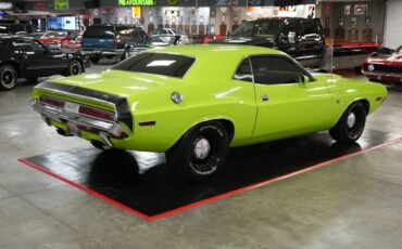 Dodge-Challenger-RT-Style-1970-Coupe-5