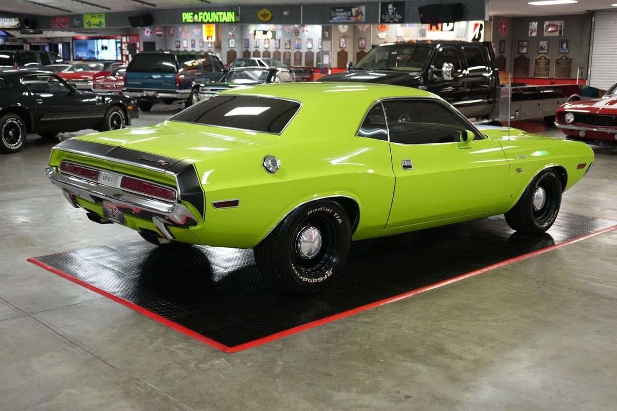 Dodge-Challenger-RT-Style-1970-Coupe-5
