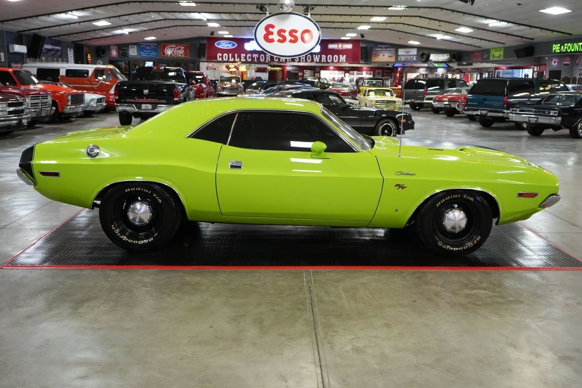 Dodge-Challenger-RT-Style-1970-Coupe-6