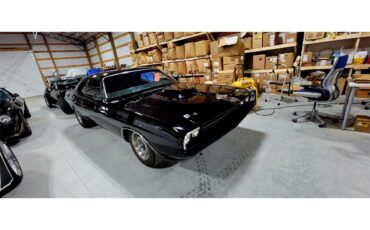 Dodge-Challenger-rt-1970-Black-Black-2