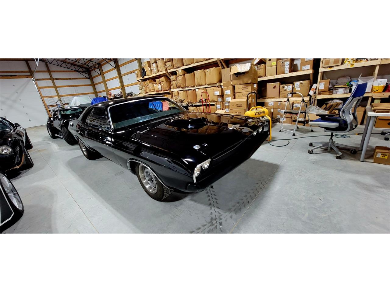 Dodge-Challenger-rt-1970-Black-Black-2