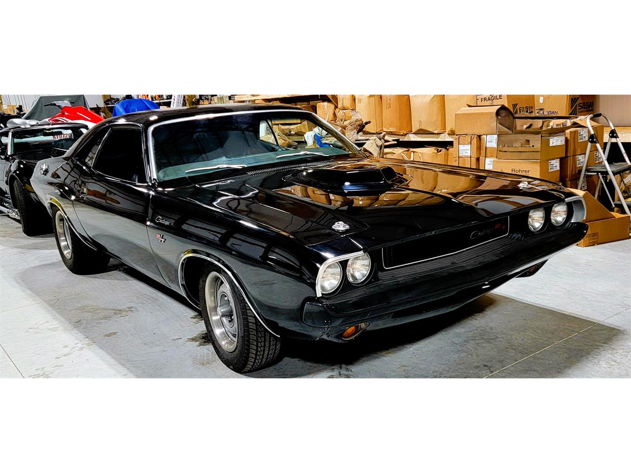 Dodge-Challenger-rt-1970-Black-Black