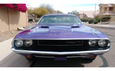 Dodge-Challenger-rt-1970-Plum-Crazy-Purple-Black-16