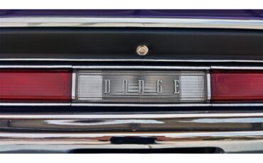 Dodge-Challenger-rt-1970-Plum-Crazy-Purple-Black-50