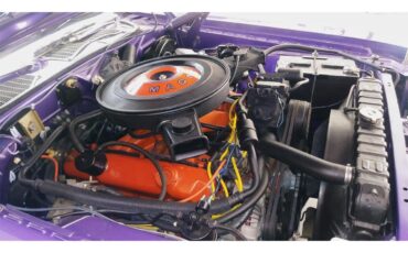 Dodge-Challenger-rt-1970-Plum-Crazy-Purple-Black-54