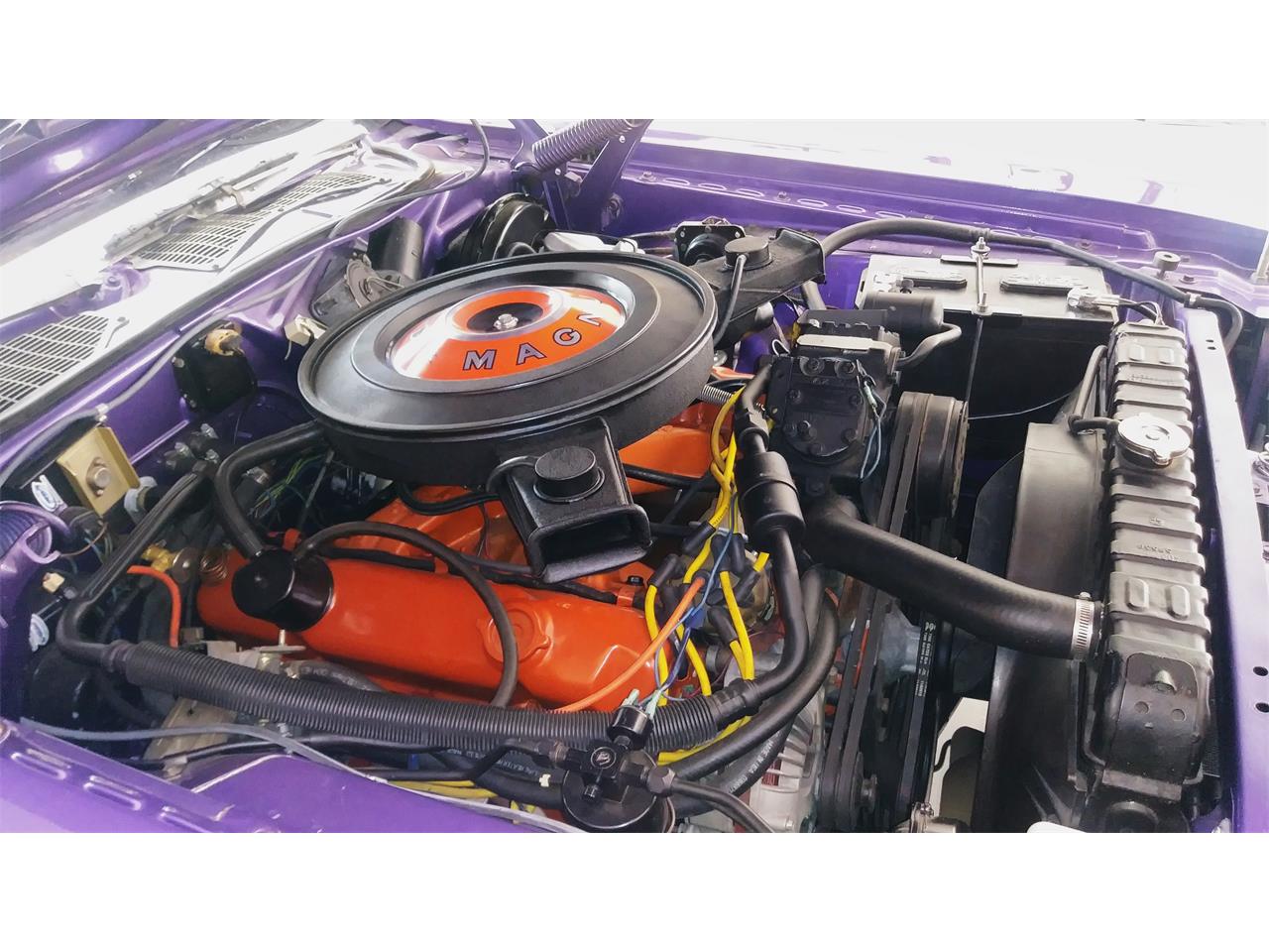 Dodge-Challenger-rt-1970-Plum-Crazy-Purple-Black-54