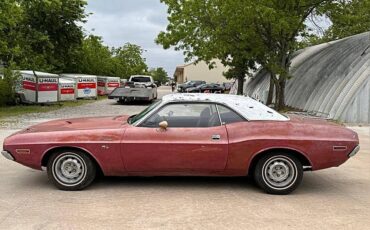 Dodge-Challenger-rt-1970-custom-4