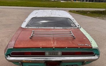 Dodge-Challenger-rt-1970-custom-7