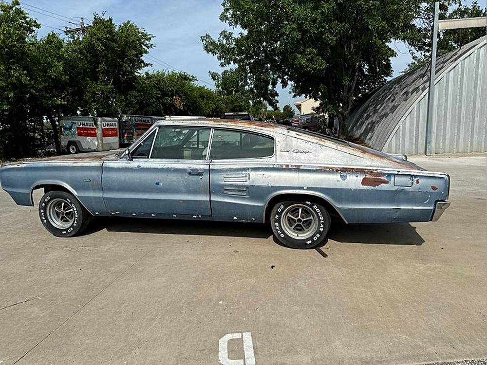 Dodge-Charger-1967-blue-5