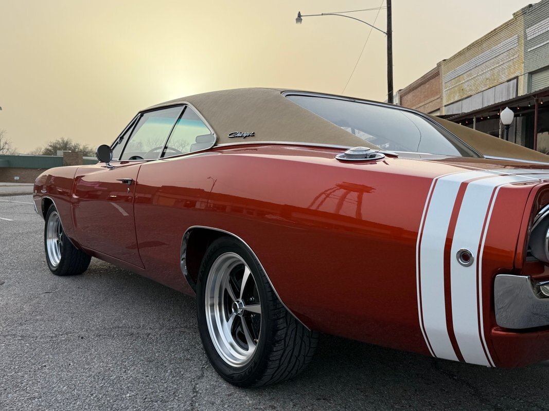 Dodge-Charger-1968-14