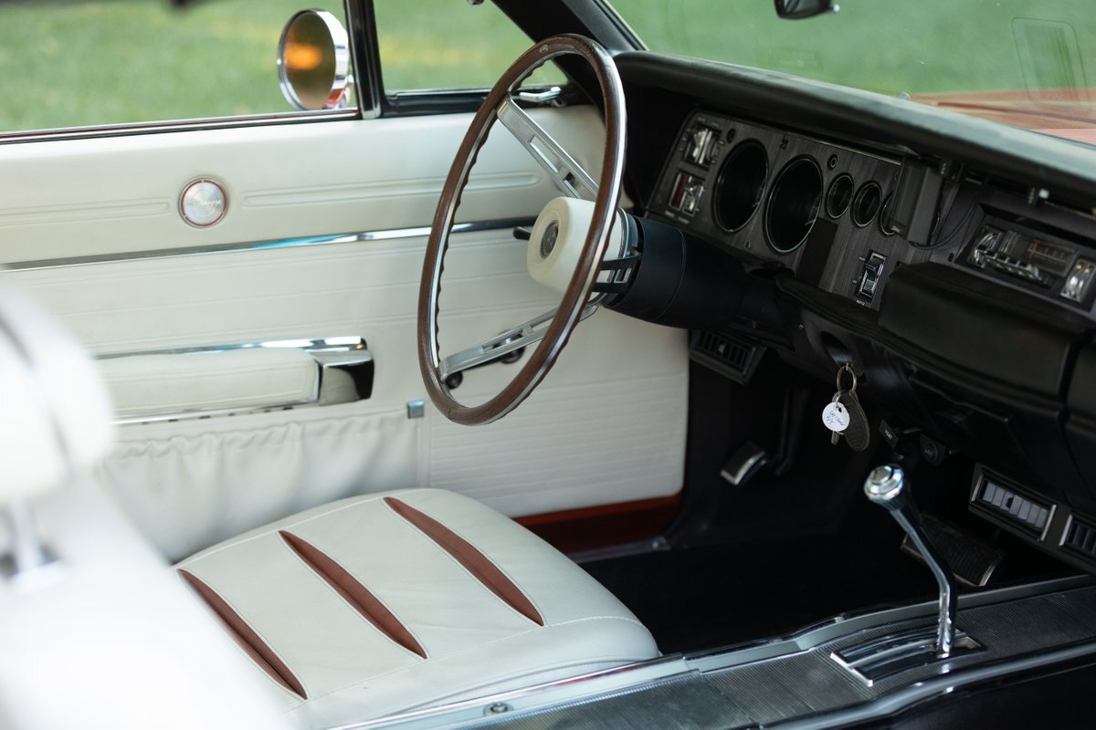 Dodge-Charger-1968-3