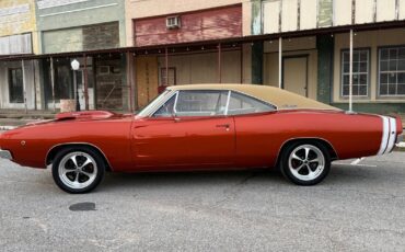 Dodge-Charger-1968-32