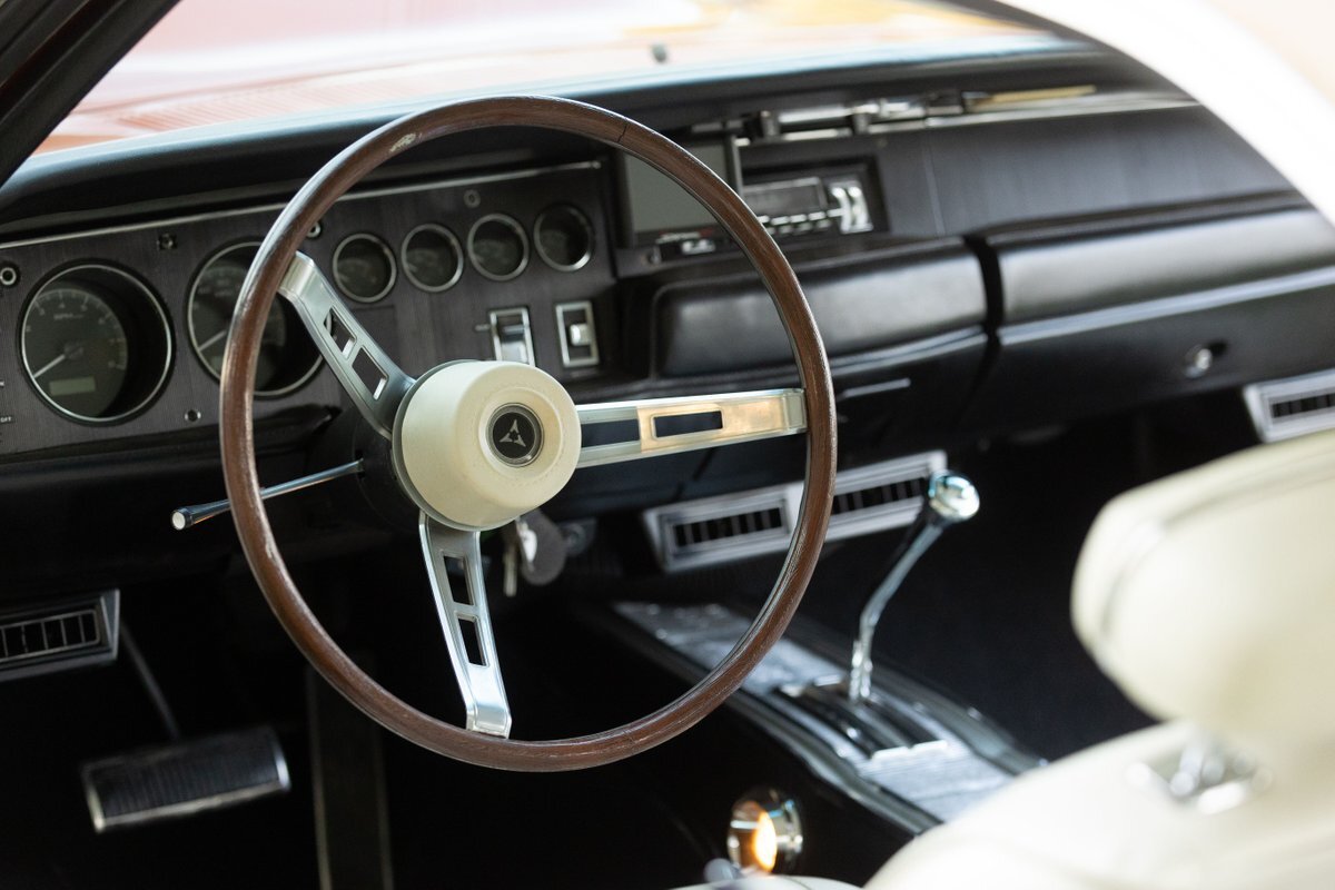 Dodge-Charger-1968-4