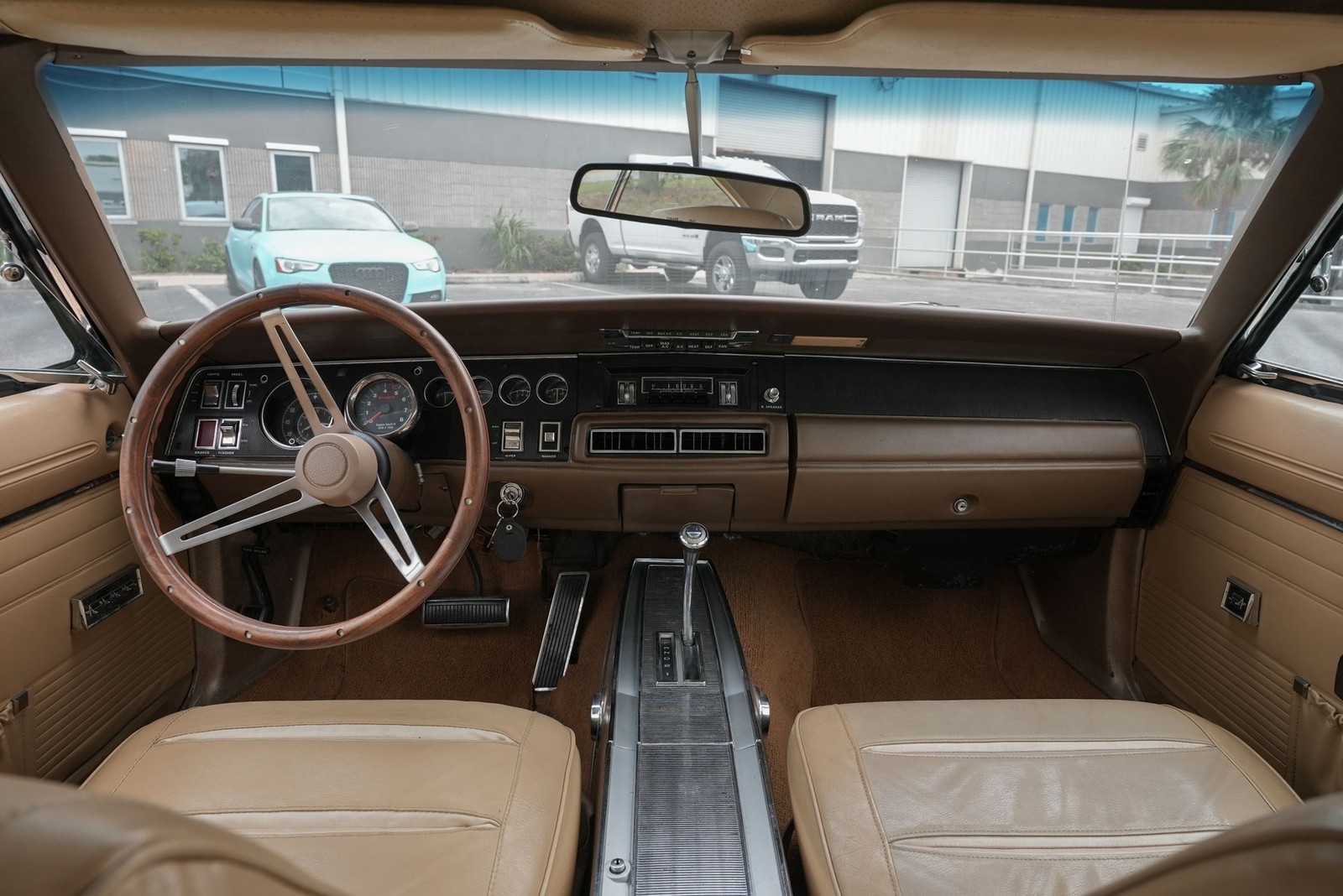 Dodge-Charger-1968-Other-3