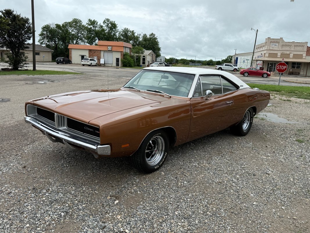 Dodge-Charger-1969-1