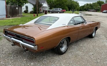 Dodge-Charger-1969-2