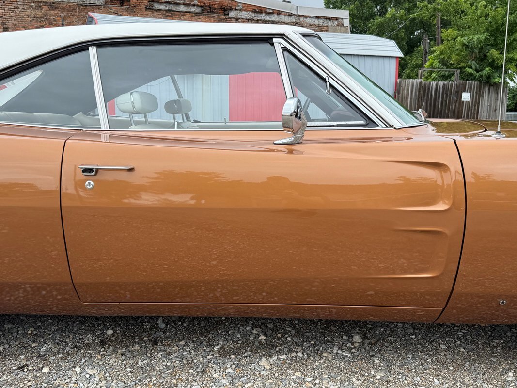 Dodge-Charger-1969-26