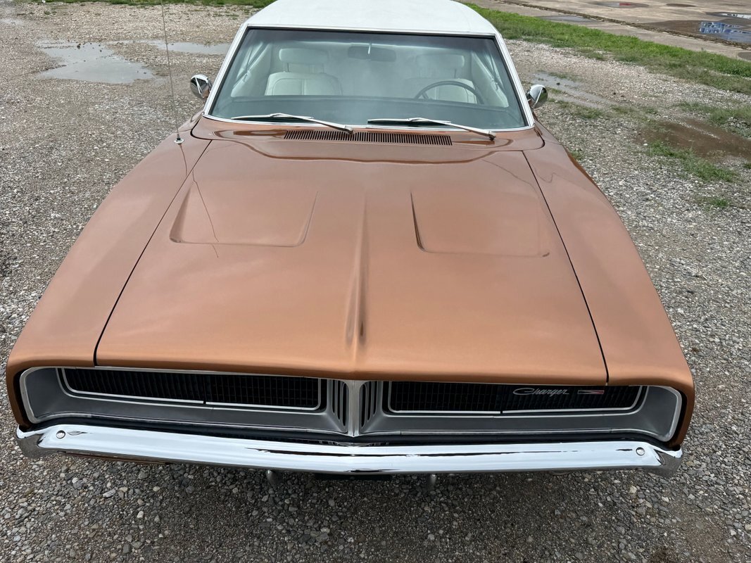 Dodge-Charger-1969-8
