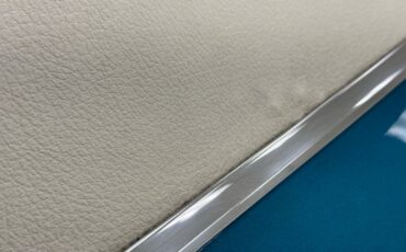 Dodge-Charger-1969-Bright-Turquoise-Met-White-14
