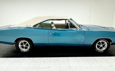 Dodge-Charger-1969-Bright-Turquoise-Met-White-18