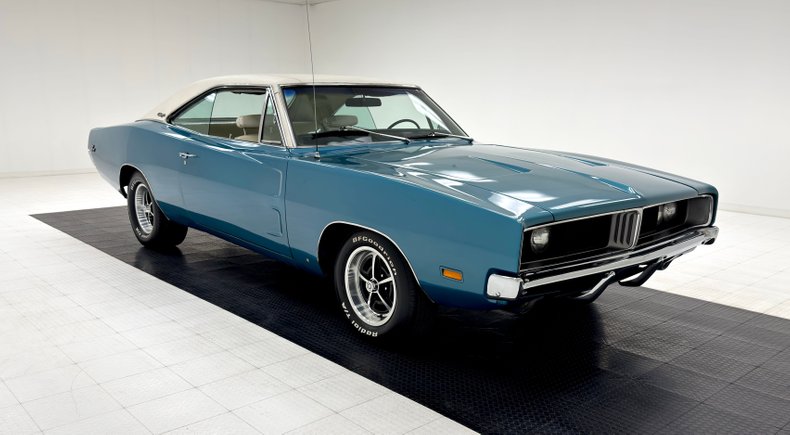 Dodge-Charger-1969-Bright-Turquoise-Met-White-19