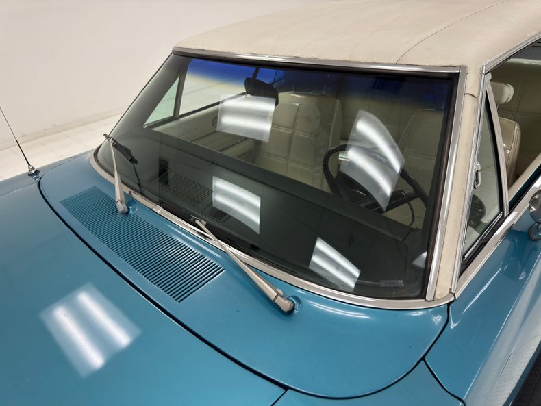 Dodge-Charger-1969-Bright-Turquoise-Met-White-24