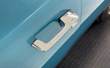 Dodge-Charger-1969-Bright-Turquoise-Met-White-26