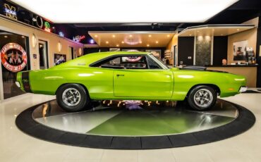 Dodge-Charger-1969-Coupe-11